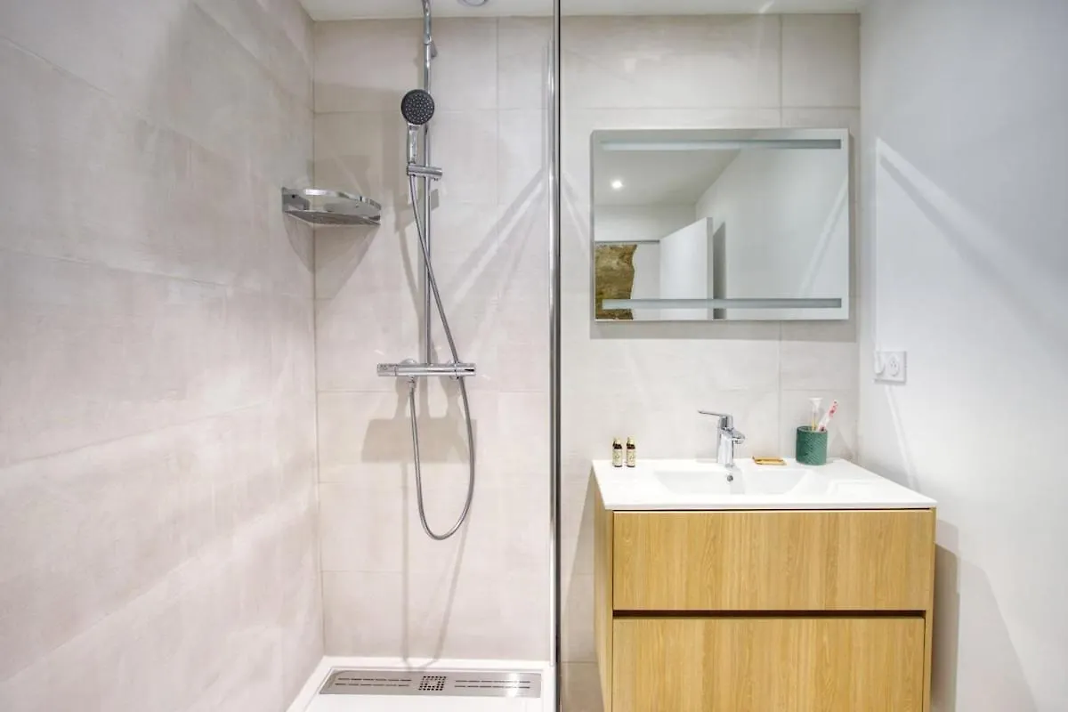 Superbe, Renove, Hyper Centre Apartment Lyon 0*,